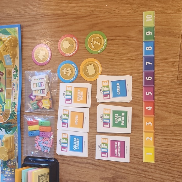 The Game of Life 50th Anniversary Special Edition - Picture 6 of 11